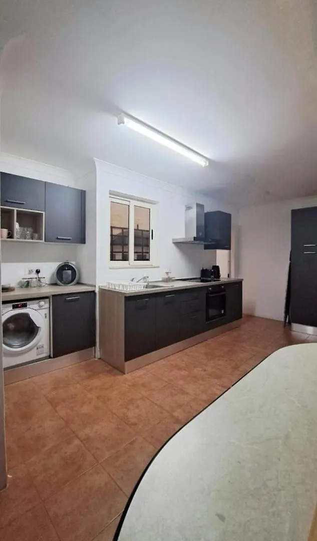 Sliema Suite Quarto em Acomodações Particulares